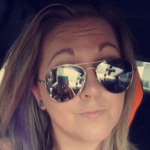 Meet your Posher, Tunisha